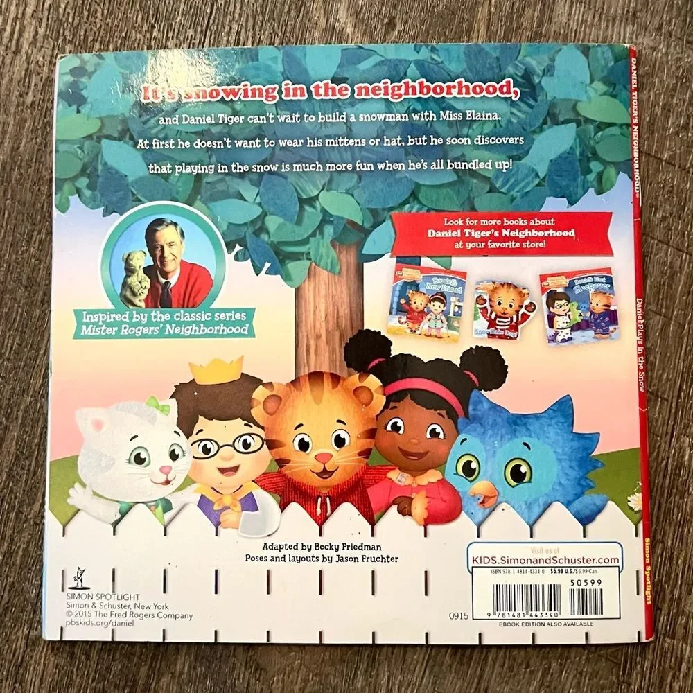 Daniel Tiger’s Neighborhood Daniel Plays in the Snow Kids Book + 35 Stickers
